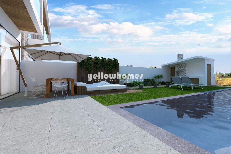 Moradia V3 recém-construída de grande qualidade com piscina privativa em Boliqueime